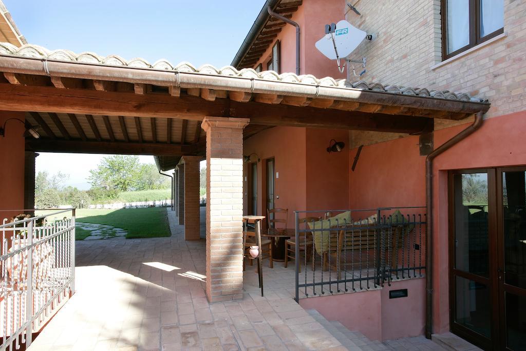 Country House Poggio Fiorito Асизи Екстериор снимка